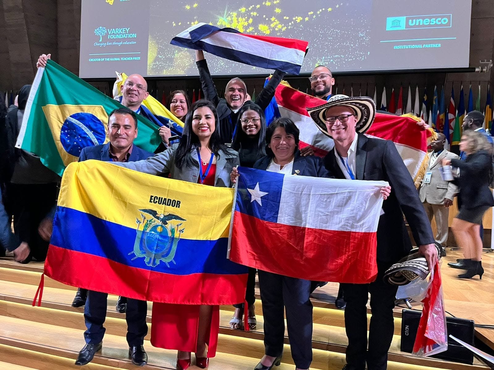 Finalistas latinoamericanos del Global Teacher Prize 2023 en la UNESCO