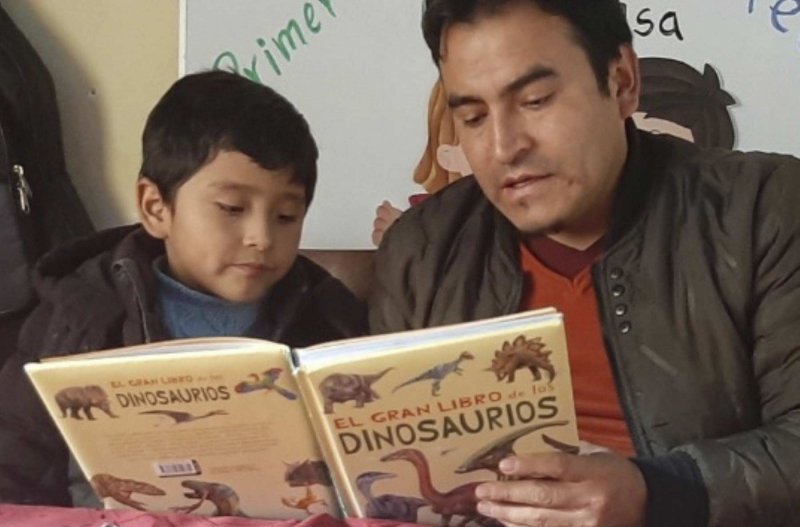 Fotografía de la iniciativa lectora de Vilcabamba publicada por Canal IPe